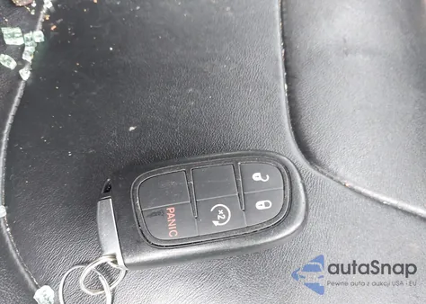 2015 Jeep Cherokee Limited z USA, uszkodzony, nr VIN 1C4PJMDS5FW727302